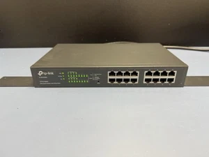 TP-Link TL-SG1016PE, 16 Port Gigabit PoE Switch 8 PoE+ Ports - Picture 1 of 8