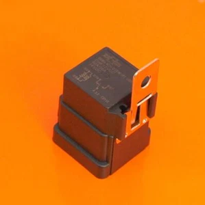 Song Chuan Shrouded Automotive Relay 12V 50A 5 Pin SPDT 898H-1CH-D1SW-R1-U05-12V - Picture 1 of 6