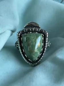EN VENTA NUEVO EN CAJA ANILLO PUNTA DE FLECHA TURQUESA VERDE AMERICANO POLLACK AMERICAN WEST RELIOS TALLA 7 - Imagen 1 de 6