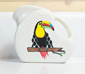 Fiesta®️ HLCCA 2025 Exclusive Tukan auf weiß Mini Disk Krug / Milchkännchen - Bild 1 von 6