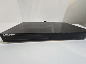 Samsung Blu-ray Disc Player Model BDH5900 - Picture 1 of 4
