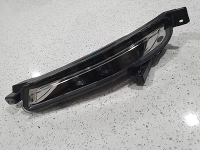 ПОДЛИННЫЙ OEM LLINCOLNCONTINENTAL ПРОТИВОТУМАННАЯ ЛАМПА RH PASSANGER 2017 2020 GD9B-13D272-AD - Изображение 1 из 4