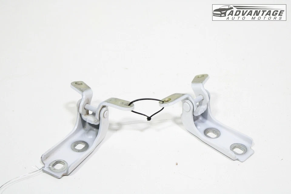 Cadillac CT4 2020-2025 sedán puerta delantera derecha juego de bisagras superior e inferior OEM Foto 1 de 4