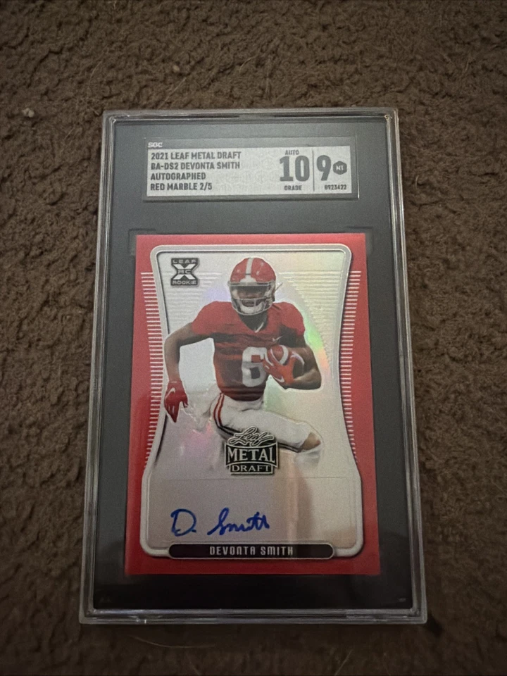 2012 Leaf Metal Draft Devonta Smith Auto Red Marble 2/5 SGC Auto 10 Grade 9 - Image 1 of 4
