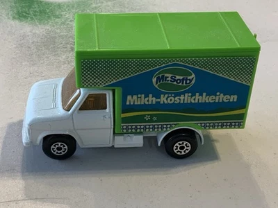 Camión de reparto Matchbox Super King K-29 Ford Sr. Etiquetas suaves” Foto 1 de 4