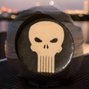 Vintage Eighties Comic Marvel The Punisher Button Pin 2,5 cm - Bild 1 von 4
