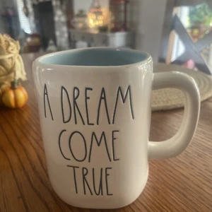 tazza caffè rae dunn a dream come true castello sul retro principessa Disney nuova - Foto 1 di 4
