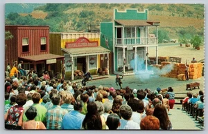 Vintage 1977 Universal Studios Stunt Show Amphitheatre Postcard - Picture 1 of 2