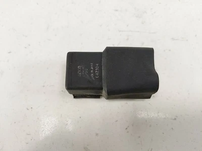 Relé 14 Honda CBR650F CBR 650 04Z3D4 Foto 1 de 4