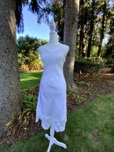 50er Jahre Braut Schlupfkleid weiß - S - Vintage Schlupfkleid - Satin - Spitze - Bild 1 von 17