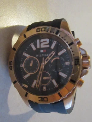 Tommy Hilfiger Reloj Hombre Cronógrafo Cuarzo Banda Silicona TH 2671341817 Foto 1 de 4