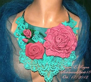 Artisan ARTURO E.REYNA ROMANTIC PINK ROSES LACE TURQUOISE LEATHER BIB/NECKLACE - Picture 1 of 1
