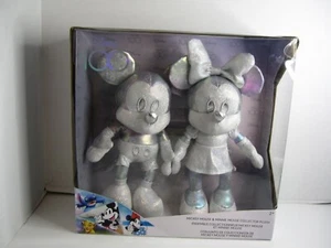 Disney Mickey & Minnie Mouse Sammler Plüsch Set Disney 100 Jahre Wunder - Bild 1 von 2