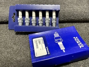 Volvo Penta New OEM Spark Plug Kit 6 VOP 3851857 Champion RS12YC - Picture 1 of 4