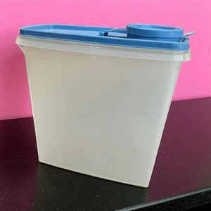 Tupperware Cereal Keeper 13 C Sheer Blue Flip Top Lid Container 469 471 Vintage - Picture 1 of 10