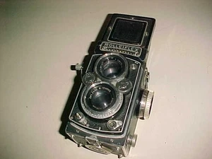 YASHICA ROLLEIFLEX VINTAGE - FOTOCAMERA TLR - OBIETTIVO PLANARE ZEISS - VENDUTA COSÌ COM'È - Foto 1 di 8