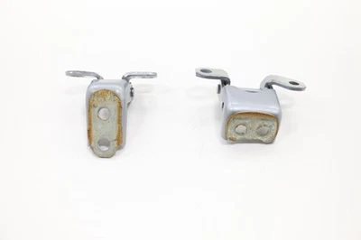 2021-2025 ACURA TLX BISAGRA PUERTA TRASERA IZQUIERDA SUPERIOR E INFERIOR OEM PLATEADO_NH830M Foto 1 de 4