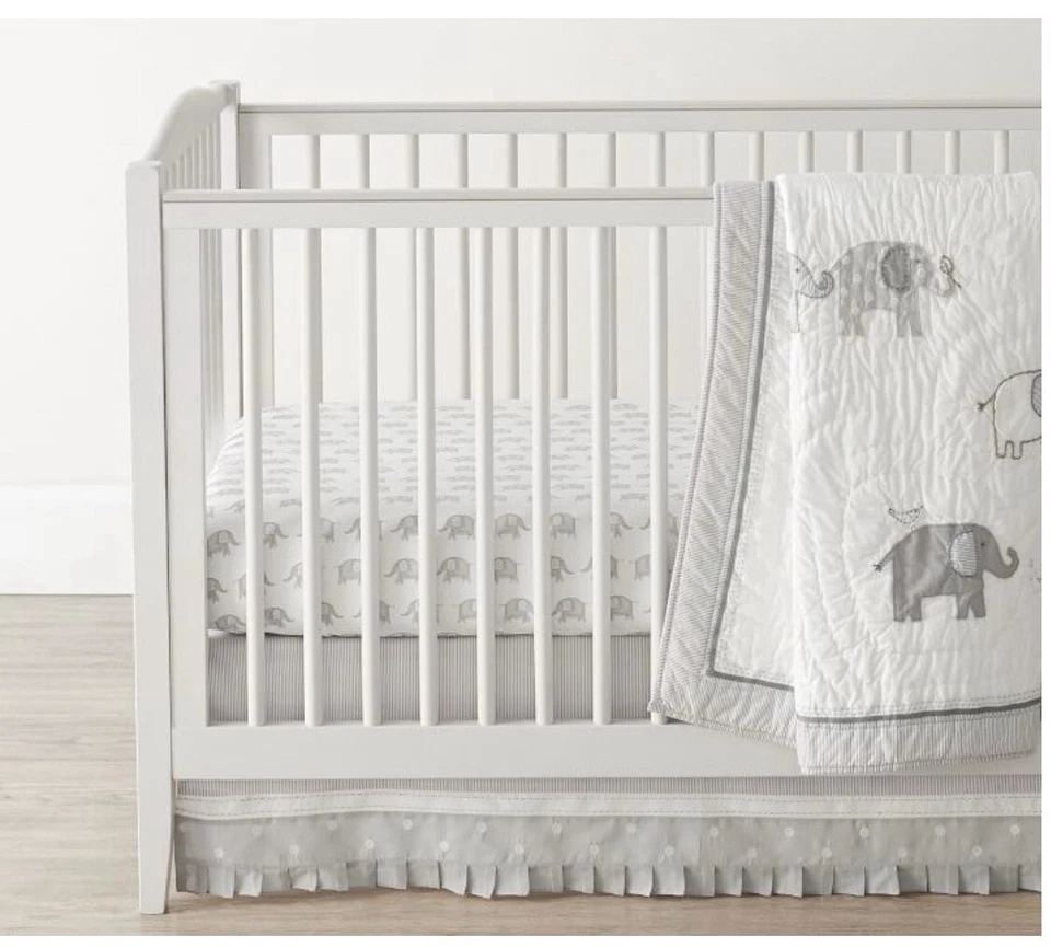 Juego de cama de cuna Pottery Barn Kids Taylor NUEVO Foto 1 de 2