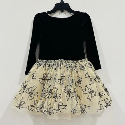 Vestido Niña Pippa And Julie Negro Terciopelo Corpiño Y Una Falda Crema Talla 4T Foto 1 de 4