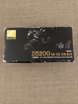 Lente Nikon D5200 DSLR 18-55 mm y 55-300 mm usada casi como nueva  Foto 1 de 4