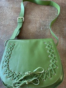 VIOLETTA LEDER CROSS BODY SATTELTASCHE GRÜN NEU OHNE ETIKETT KOSTENLOSER VERSAND - Bild 1 von 6