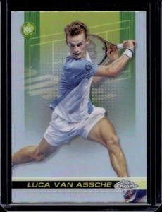 2024 Topps Chrome #122 Luca Van Assche Refractor - Picture 1 of 2