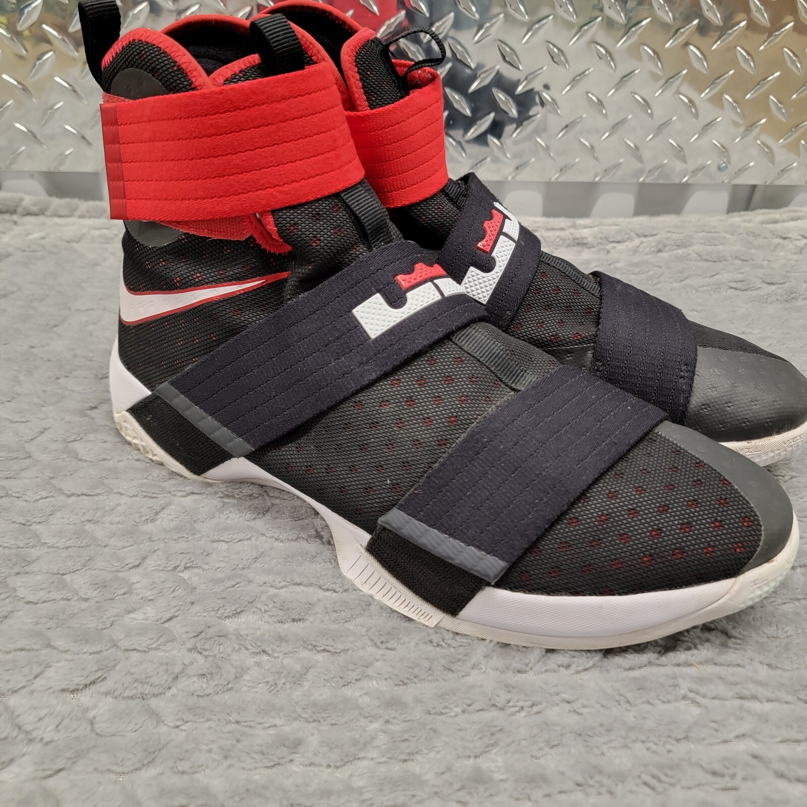 lebron soldier 7 red