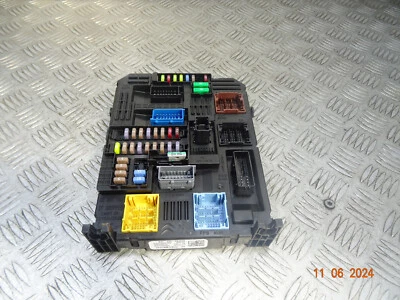 2023 PEUGEOT 5008 PURETECH S/S GT MK2 5DRS HATCH 1.2 PETROL FUSE BOX *5936 - Image 1 of 4