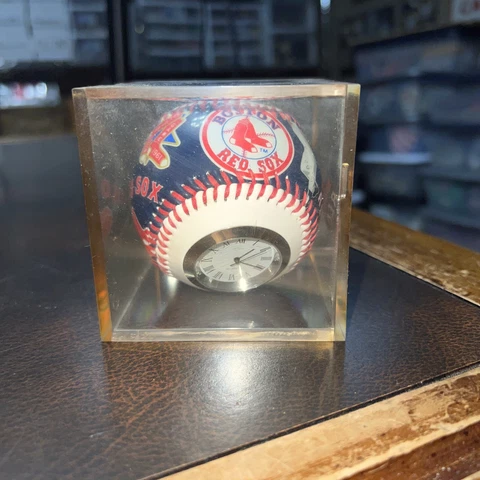 VINTAGE  FENWAY PARK BOSTON RED SOX SOUVENIR BASEBALL BALL & CASE & CLOCK Cover