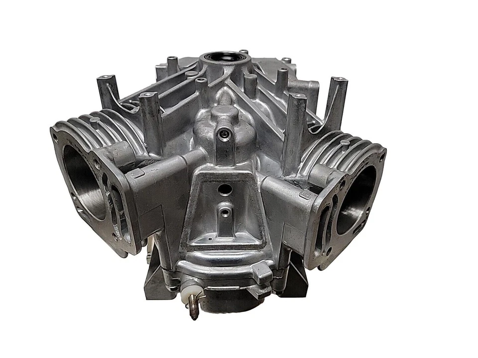 16HP Briggs & Stratton Vanguard V-Twin Vertical Engine Block 692543 - Image 1 of 4