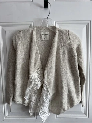 suéter niña abercrombie talla 9/10 Foto 1 de 2