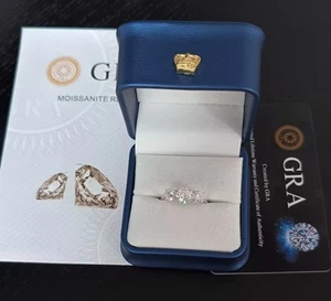 Anello Trilogy Con Diamanti Moissanite - Foto 1 di 6