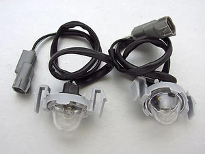 05 - 14 TOYOTA HILUX SR5 VIGO PAIR OF LICENSE PLATE LIGHTS - Picture 1 of 2