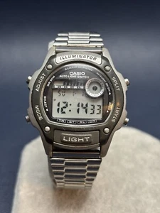 Casio Illuminator W-94H Silver Tone Alarm Chrono Digital Quartz Watch - Working - Picture 1 of 12