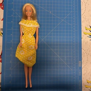 Vintage Mattel Barbie 1966 Hong Kong No 9 Twist & Turn Blonde Hair Blue Eyes - Picture 1 of 6