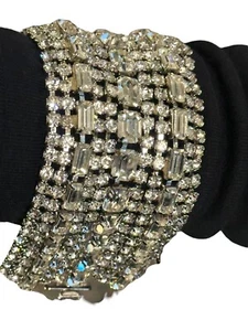 Pulsera BLANCA Multi Fila Estrás Puño Vintage Glam - Imagen 1 de 1