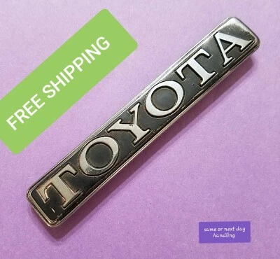 Bin#22 Vintage Toyota 1976 1977 1978 1979 Corona maletero tapa emblema insignia Foto 1 de 4