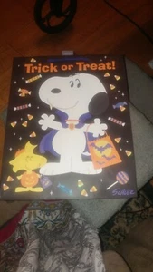 SNOOPY PEANUTS HALLMARK SNOOPY ARACHIDI HALLOWEEN SACCHETTI REGALO 13” X 10 1/2” NUOVI - Foto 1 di 10