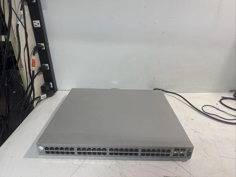 Nortel Networks Baystack 5520-48T-PWR Ethernet Routing Switch - Image 1 of 4
