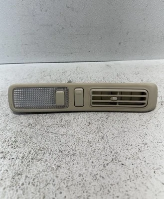 Lámpara de cortesía y ventilación Lexus LS430 con aire acondicionado trasero lado del conductor izquierdo crudo: 2001-2006 OEM Foto 1 de 4