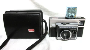 CÁMARA KODAK INSTAMATIC X-35 VINTAGE AÑOS 70 con cubo y estuche de campo sin usar - Imagen 1 de 5