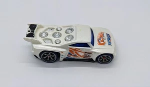 Hot Wheels 2005Acceleracers Bassline Teku #9 Die-cast Car 1:64 Scale - Picture 1 of 8