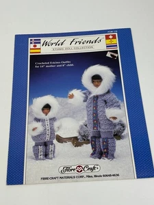 Fibre Craft FCM 178 World Friends Muñeca Esquimal Trajes Patrón Crochet - Imagen 1 de 3