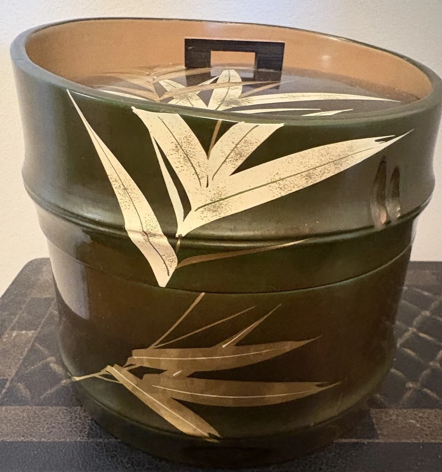 Bento Japanese Lunch Box 2 Layer Wood Lacquered Bamboo Gold Applied Design Brown - Image 1 of 4