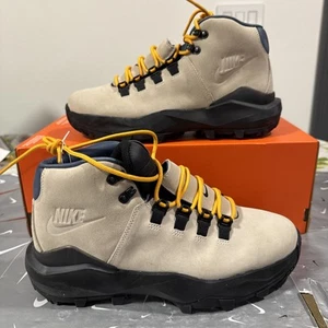 Size 9 - Nike Cygnal Desert White Sample FV4332-100 - Picture 1 of 9