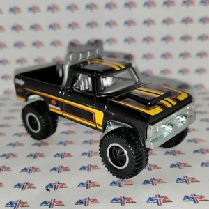 1970 DODGE POWER WAGON CUSTOM HOT WHEELS W/ REAL RIDERS 1/64 MOPAR SERIES - Picture 1 of 4