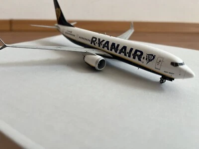 JC Wings Boeing 737 MAX 8 Ryanair EI-HAW - Image 1 of 4