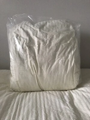 NUEVO EDREDÓN DE GANSO SUPERLIGERO DEFLECTOR DAMASCO THE COMPANY STORE TALLA 70 pulgadas x 90 pulgadas Foto 1 de 4