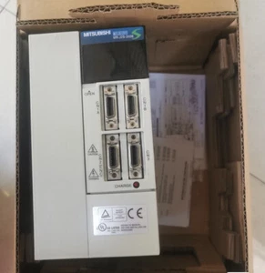 1 Stück Mitsubishi Servo Driver MR-J2S-350B MRJ2S350B Neu im Karton - Bild 1 von 3