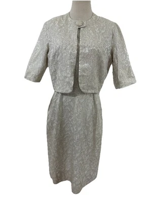 "Vestido De Colección Años 50 Marfil Con Brocado Encogido de Encogerse de Encogerse de Encogerse de Encogerse de Encogerse de Encoger Foto 1 de 4